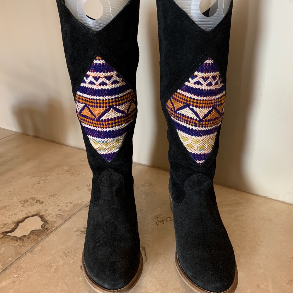 Howtsy Midki Boots